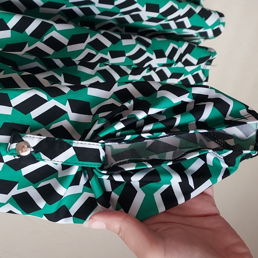 Green Patterned Blouse - Picture 3 of 5